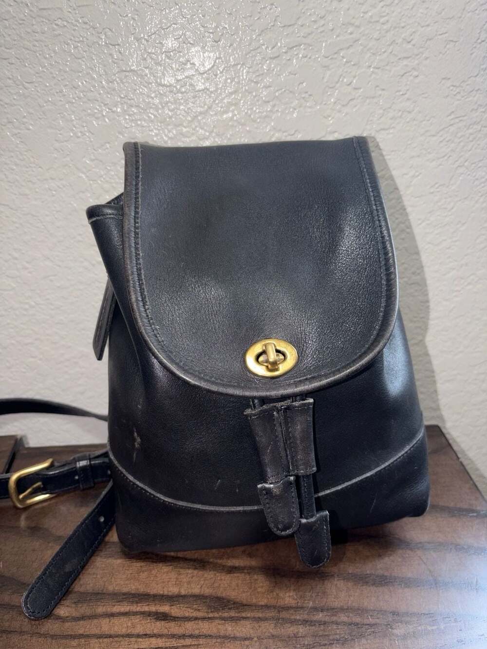 Vintage Coach 9960 Black Leather Daypack Backpack